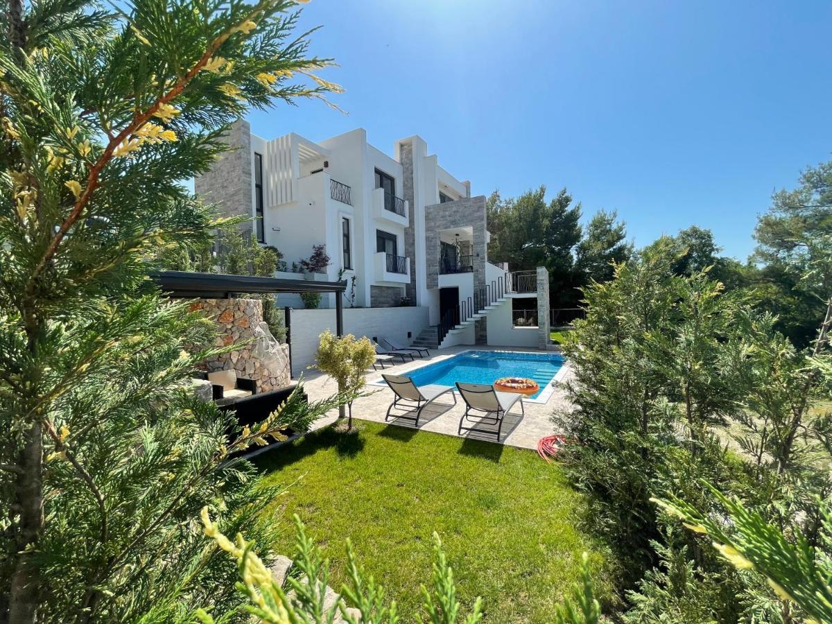 Villa Pine Bar Exterior photo