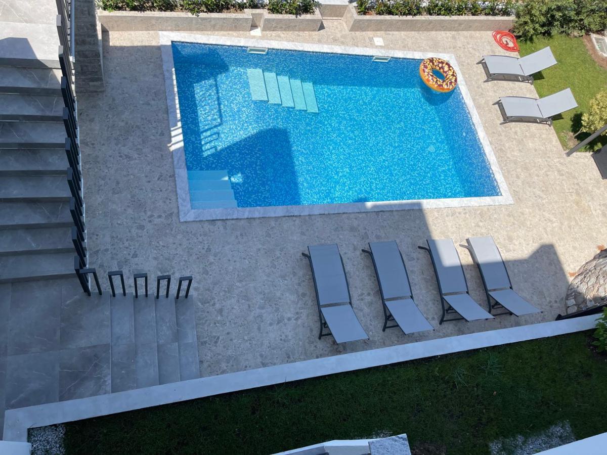 Villa Pine Bar Exterior photo